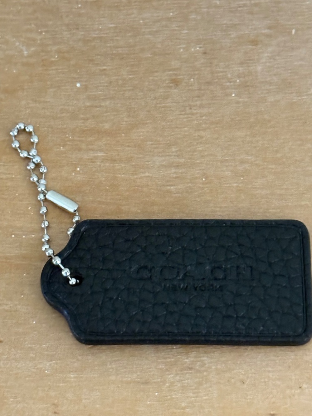 COACH New York Logo Hang Tag & Chain Ultra-Fine Pebble Leather Black